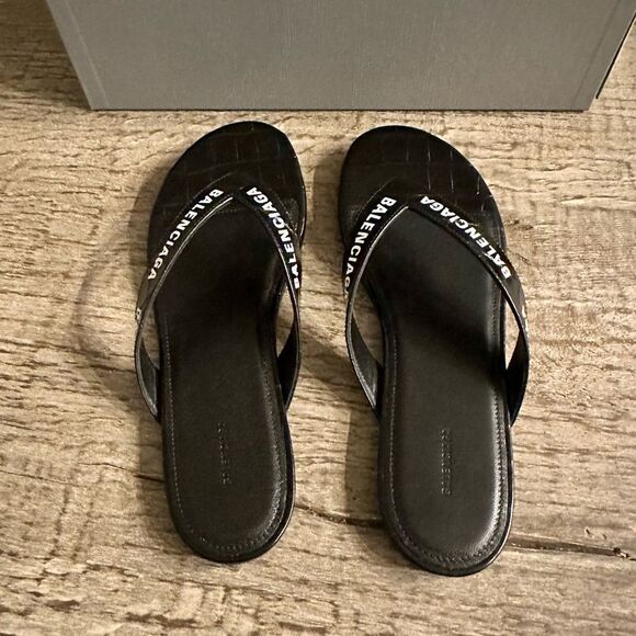 Balenciaga Croc Embossed Logo Sandals. - Picture 4 of 9